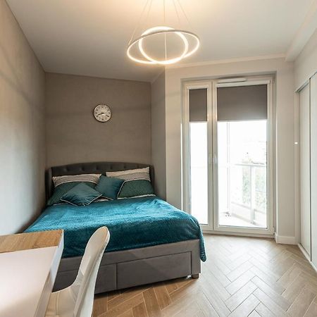 B&W Luxurious Apartment In The Center Of Wrocław Exteriör bild